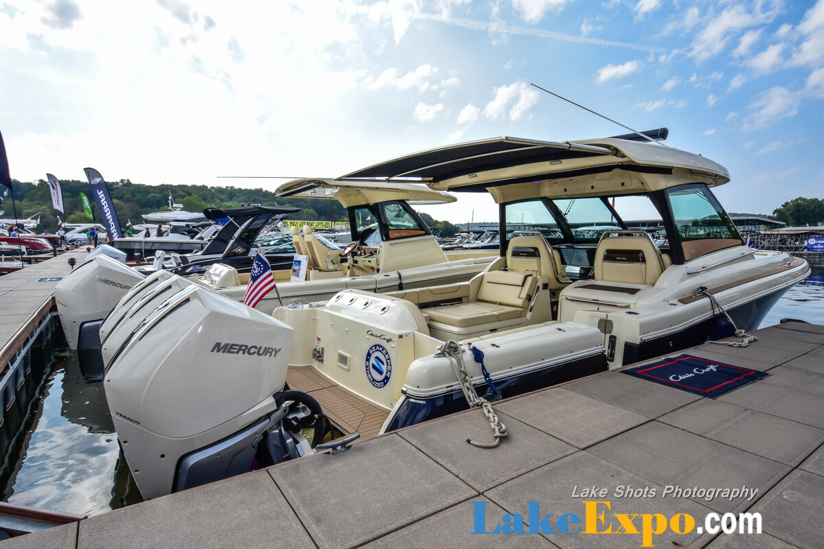 Fall In Water Boat Show-004.jpg